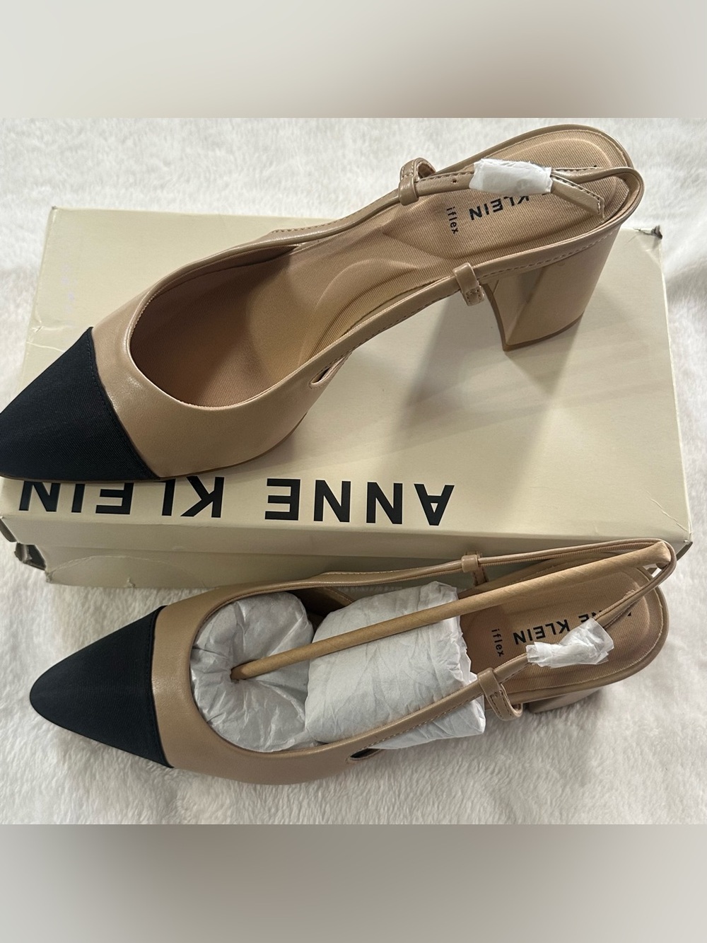 Anne Klein Two-Tone “Brooklyn” Slingback Pumps in Beige and Black Size 12 NIB